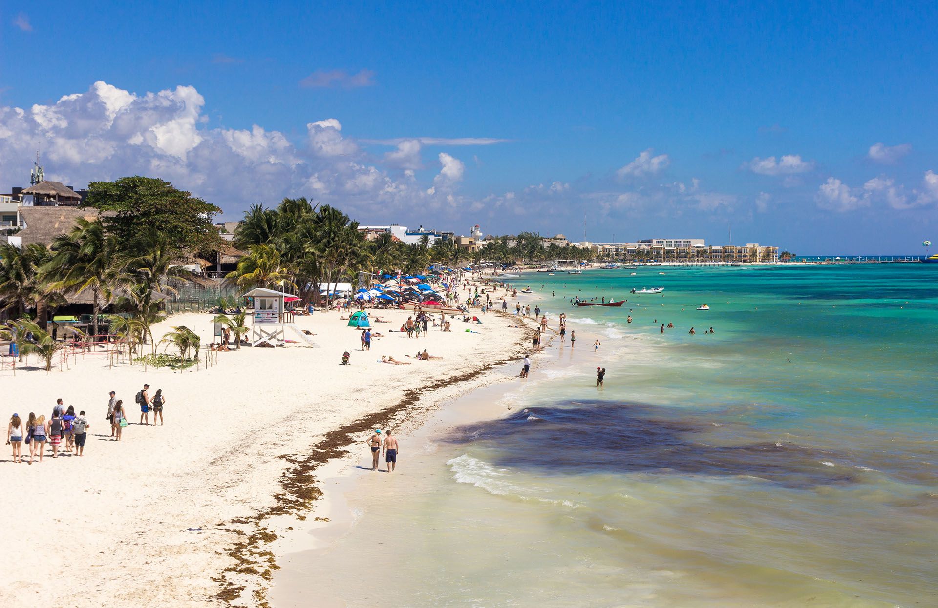 Beach on Playa del Carmen, Tulum, Mexico © Shutterstock