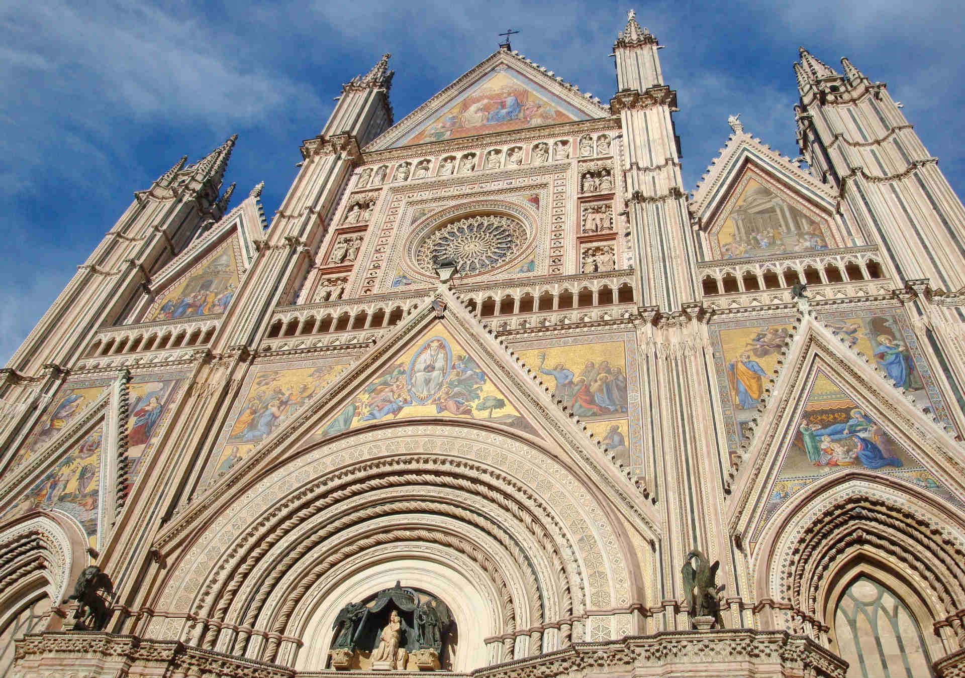 cathedral-orvieto-italy-shutterstock_539802277