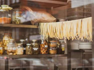 Savoring Italy: Food, Wine, and Culture