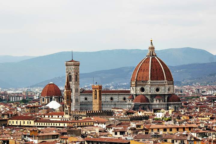 Savoring Italy: Food, Wine, and Culture