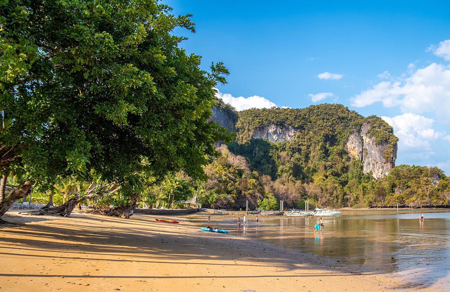paradise beach resort in koh yao noi, Phang Nga, Thailand © Shutterstock