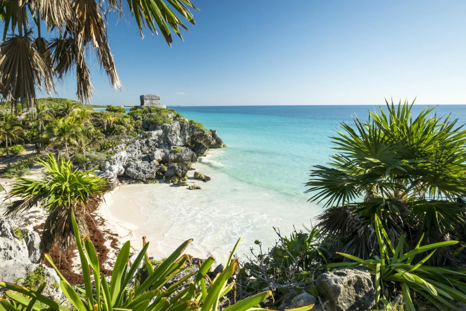 mayan-ruins-tulum-yucatan-mexico-shutterstock_385211842