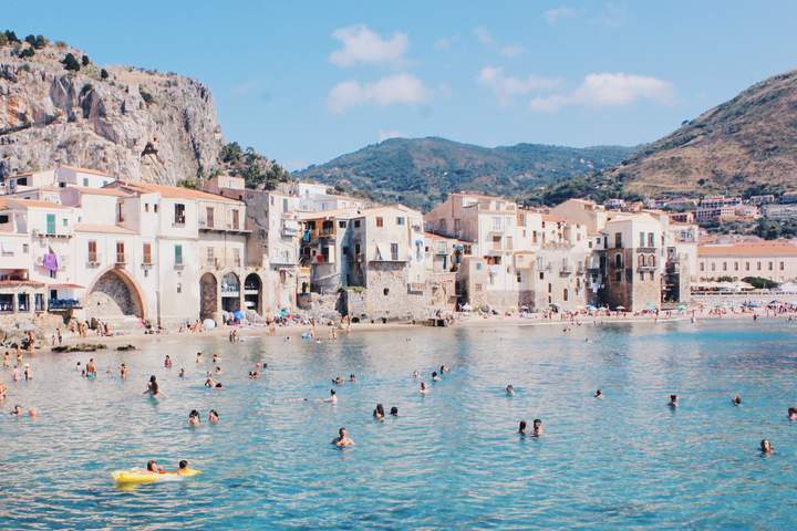 Experience the hit TV show 'The White Lotus' in Sicily - image 7