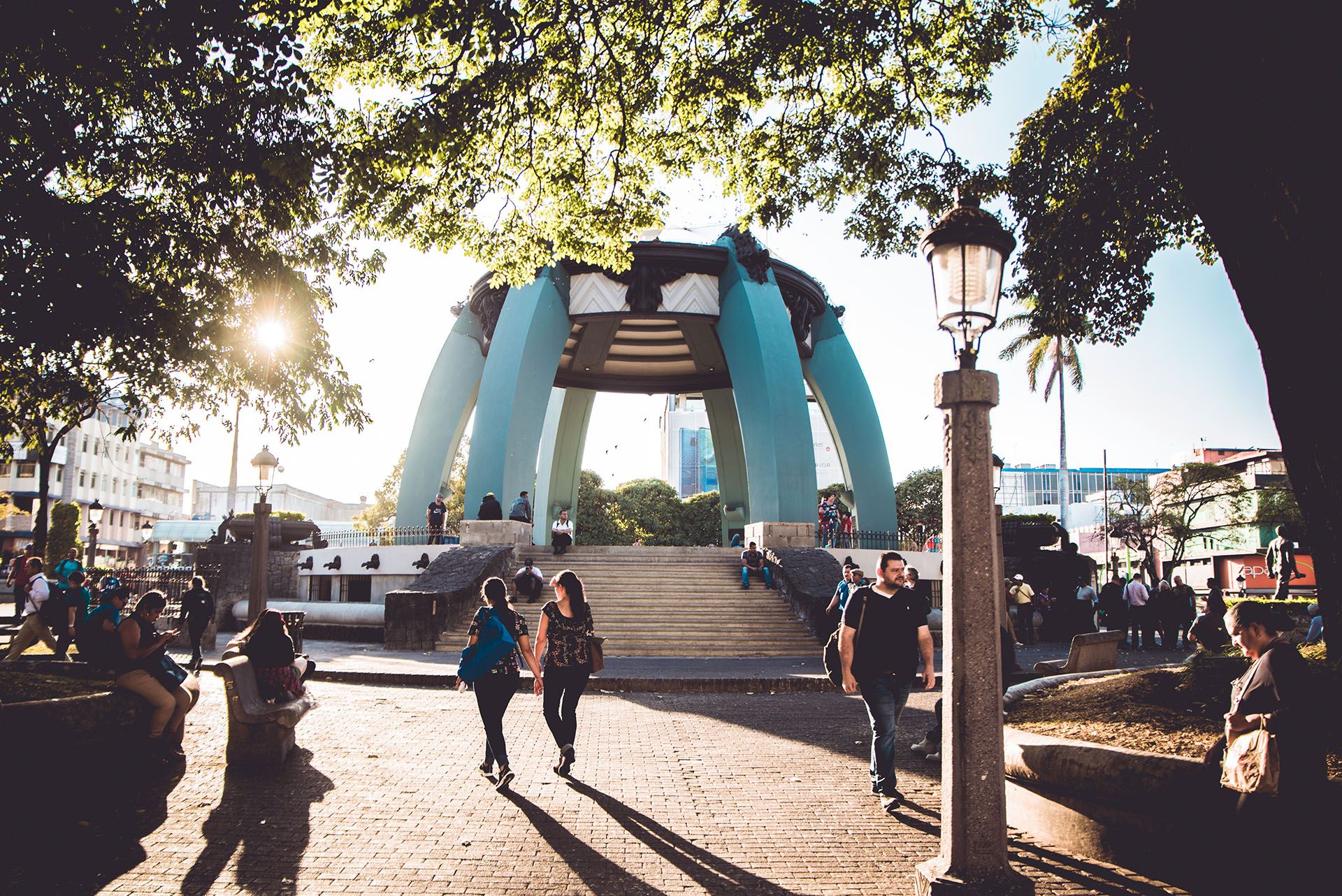 View of the kiosk of the central park of San Jose © Shutterstock