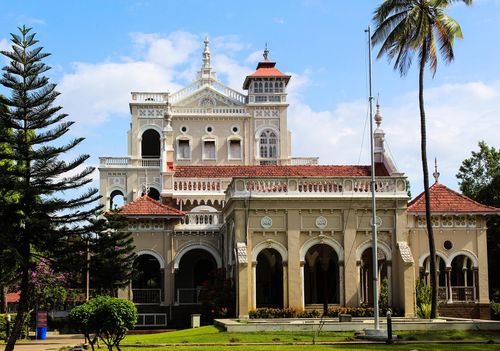 Aga Khan Palace, Pune, India © Shutterstock