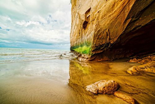 cliffs-columbus-bay-icacos-trinidad-shutterstock_270800936