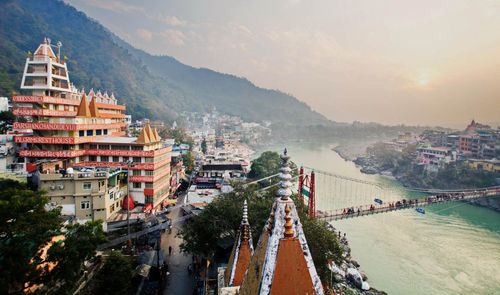 Rishikesh-india-shutterstock_598744856