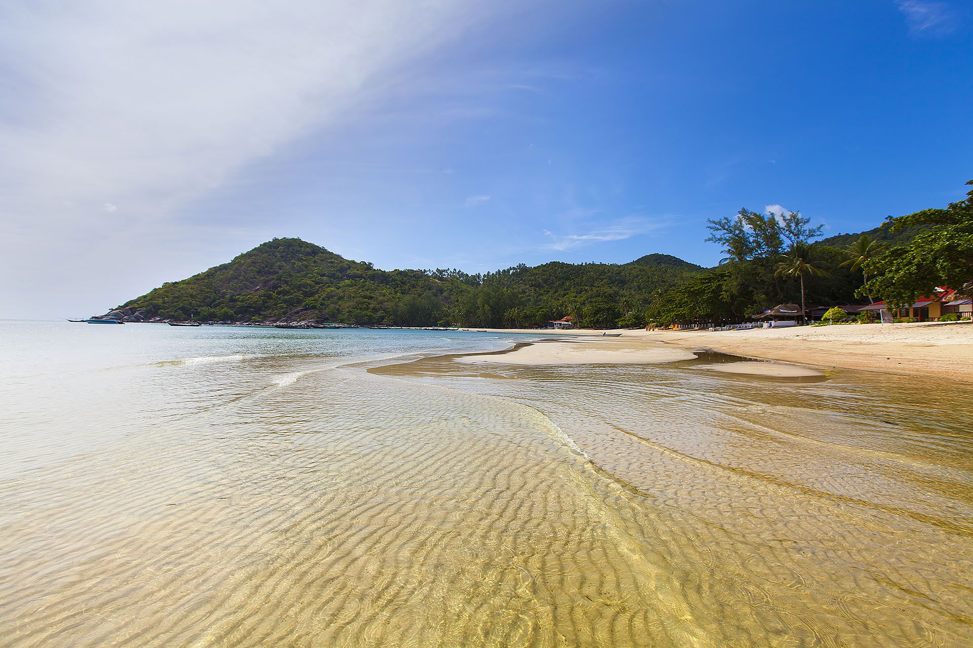 Thong Nai Pan Yai beach, Koh Phangan, Thailand © Smarta/Shutterstock